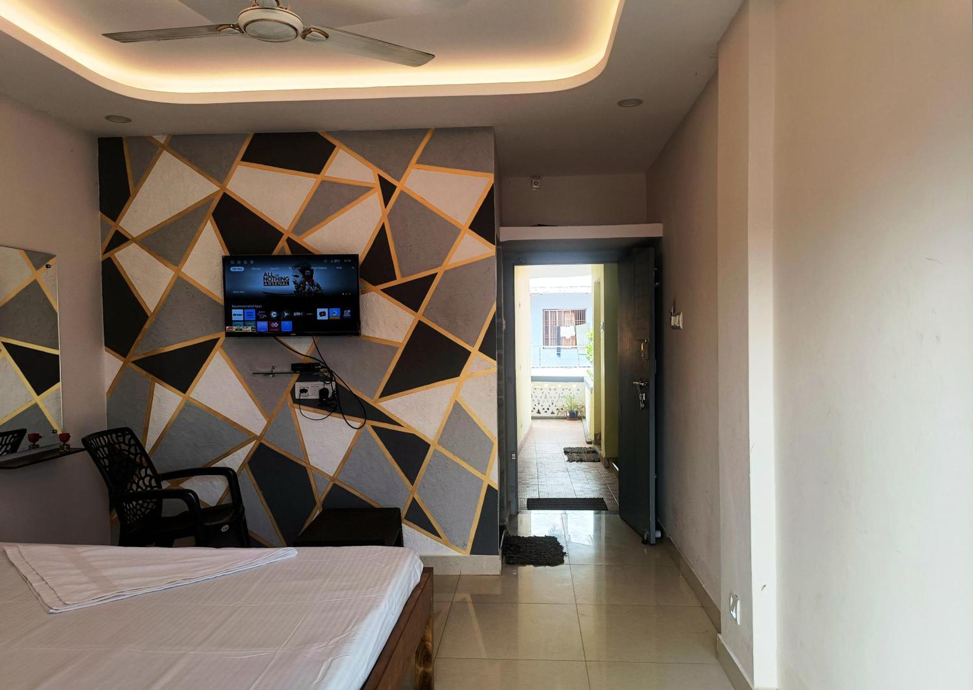 Hotel Grand View Purî Extérieur photo