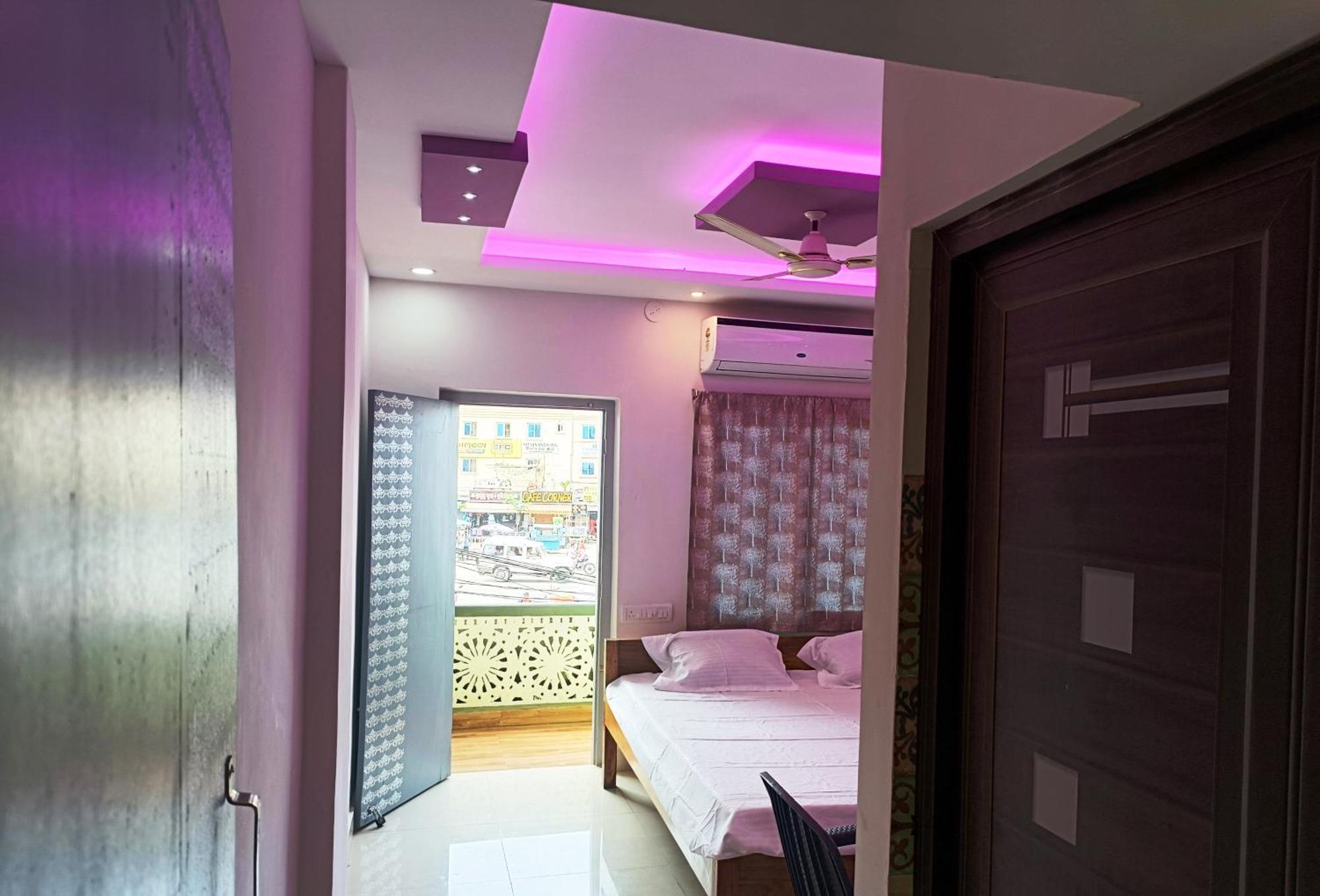 Hotel Grand View Purî Extérieur photo