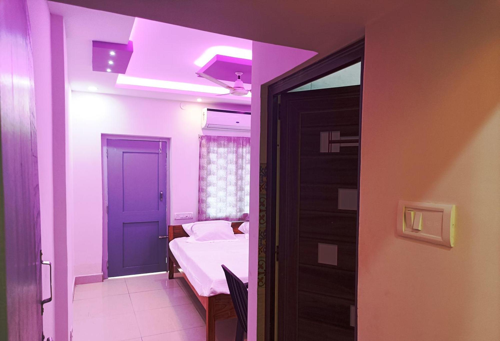 Hotel Grand View Purî Extérieur photo