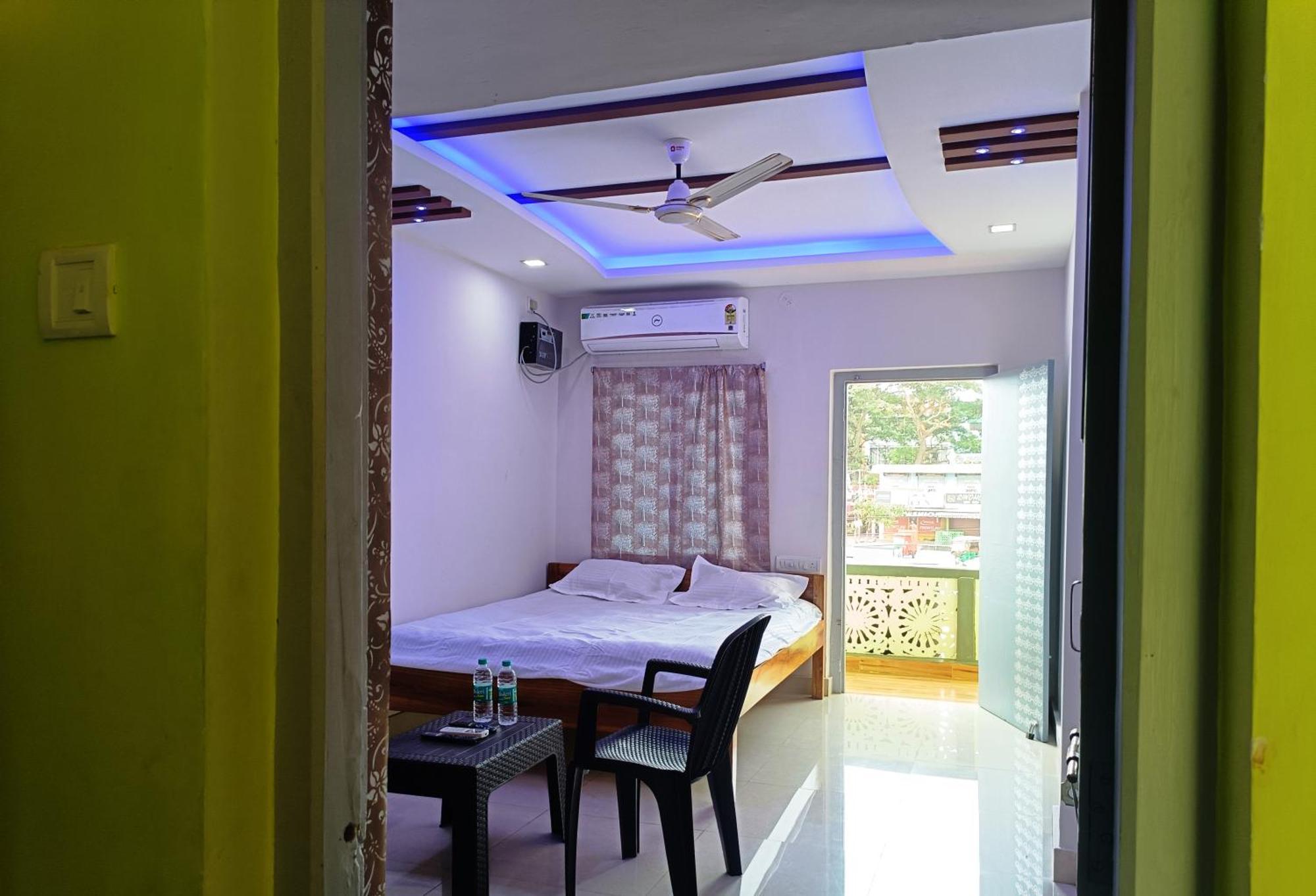 Hotel Grand View Purî Extérieur photo
