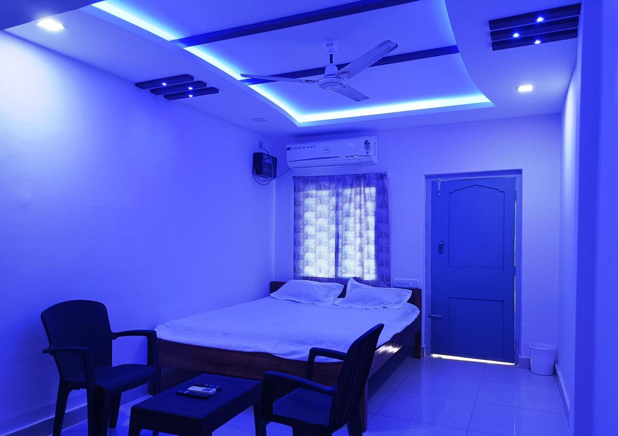 Hotel Grand View Purî Extérieur photo